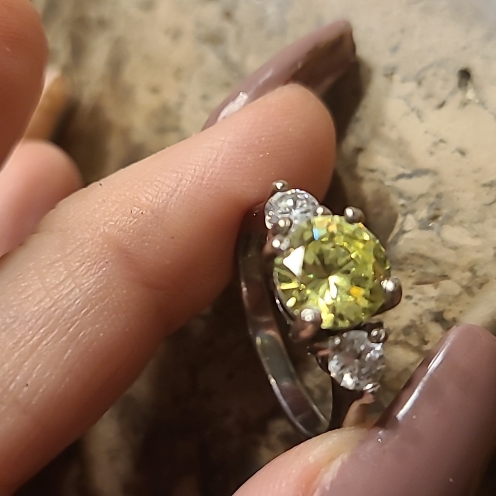 Peridot 3 Stone ring sterling or 10 k - Picture 5 of 7